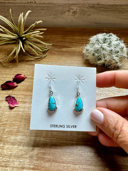 Kingman Turquoise || Dangle Earrings