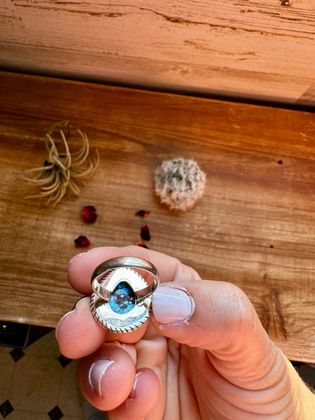 Turquoise and Sterling Silver || Size 7 Ring