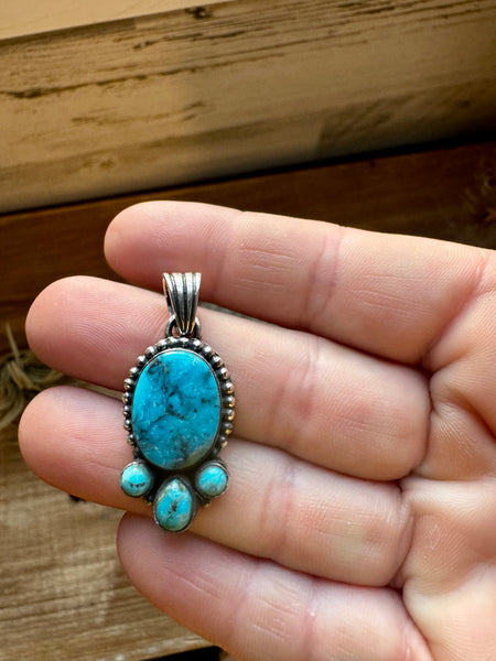 Sterling Silver with Turquoise Oval || Pendant