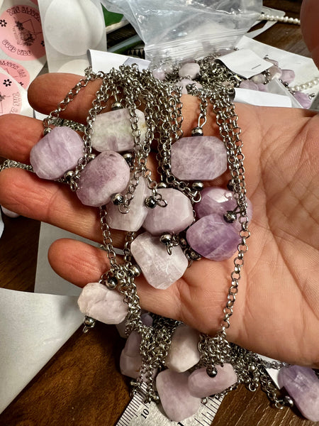 Kunzite Stone with Sterling Silver Pearls || Choker Necklace