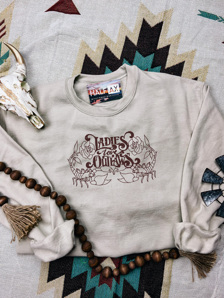 Ladies Love Outlaws || Tee or Sweatshirt