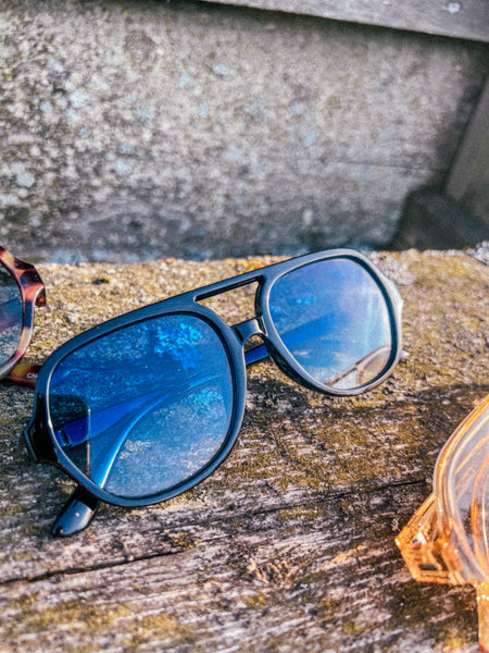 The Dive Bar Sunglasses