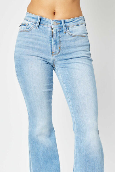 Judy Blue || Mid Rise Slit Flare Jeans