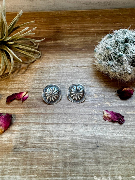 Round Sterling Silver || Stud Earrings