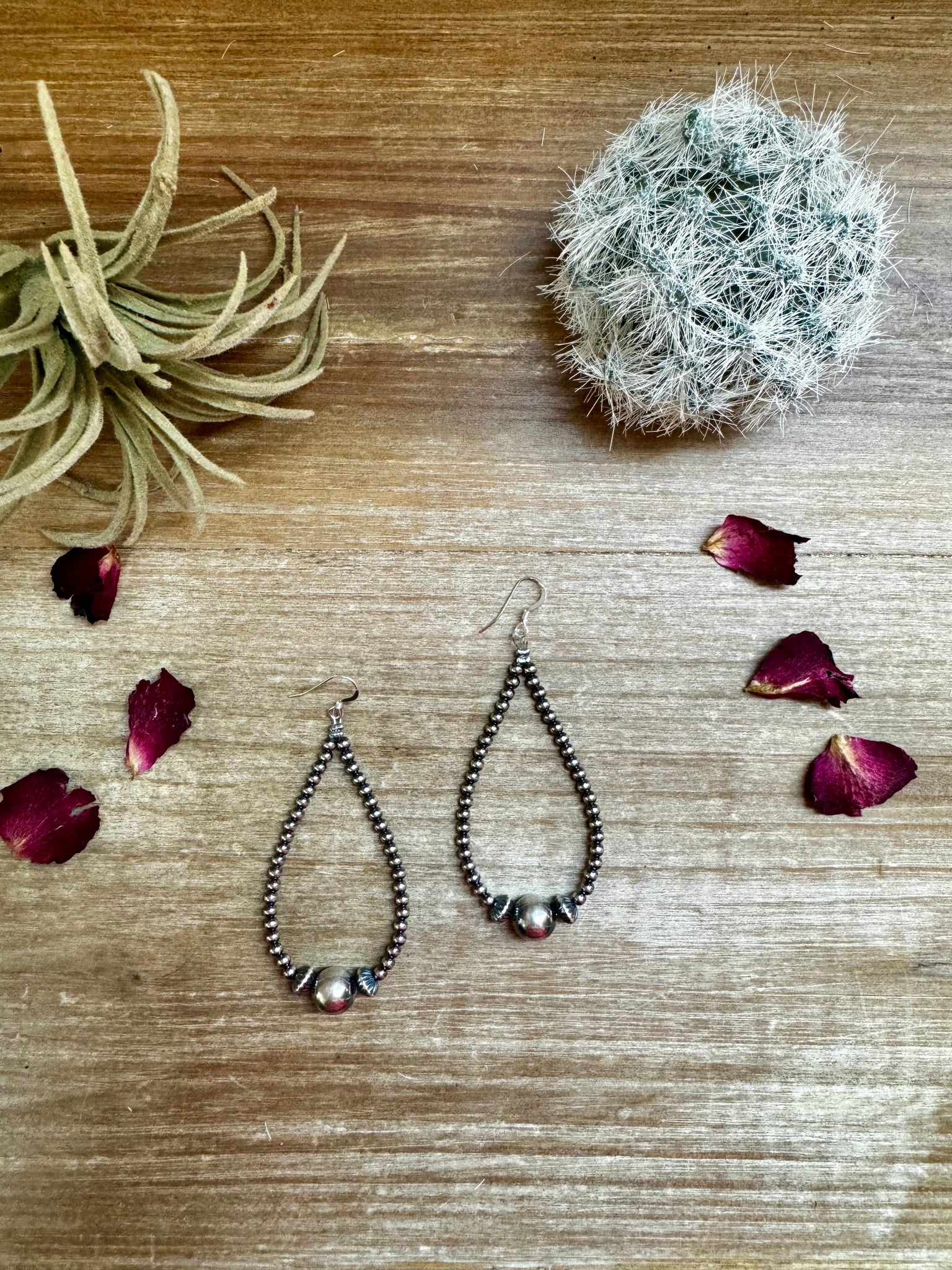 Teardrop 3 mm and 10 mm Sterling Silver Pearls || Earrings