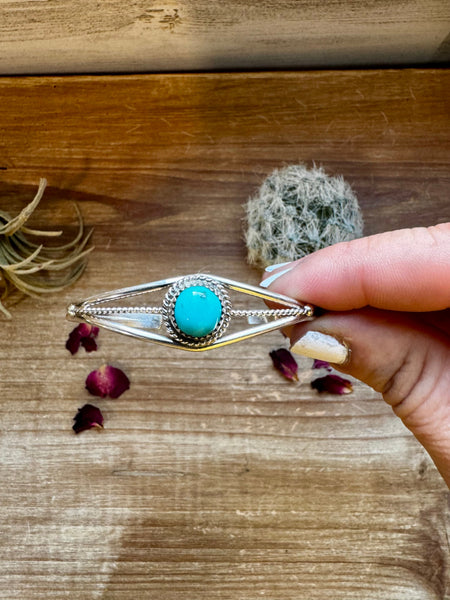 Sterling Silver with Kingman Turquoise Cuff || Bracelet