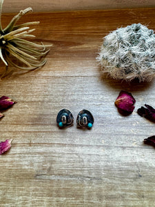 Cowboy Hat with Turquoise || Stud Earrings