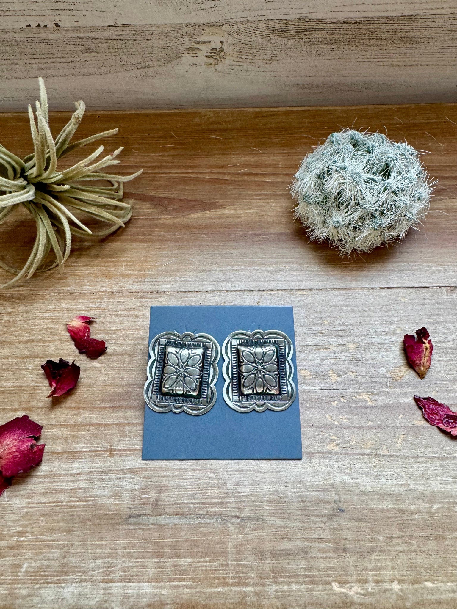 Square Sterling Silver || Stud earrings