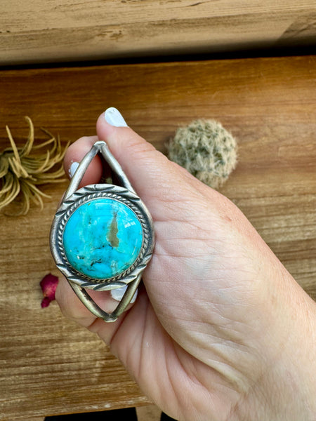 Sterling Silver with Kingman Turquoise Cuff || Bracelet