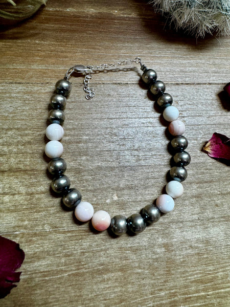 8 mm Sterling Silver Pearls with Pink Conch Beads || Bracelet