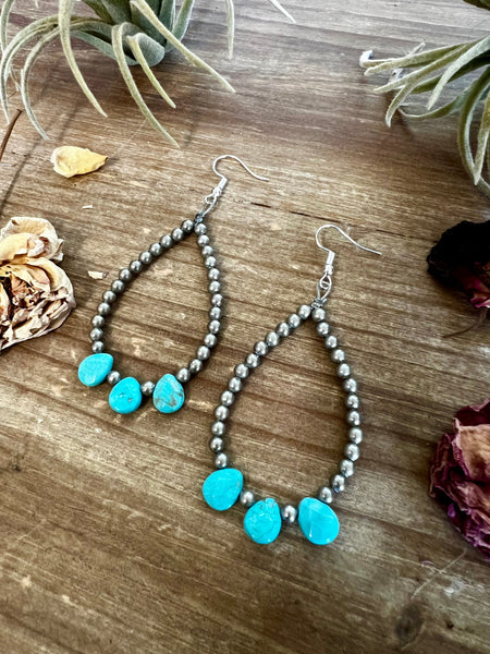 Teardrop Magnesite Turquoise and Silver Plated Beads || Earrings