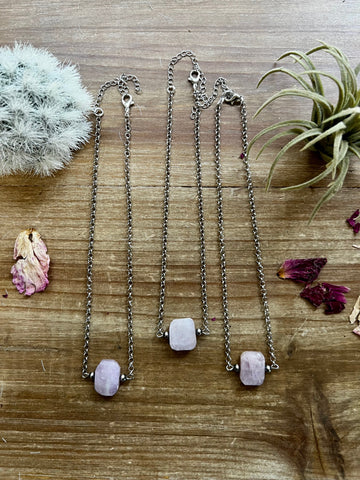 Kunzite Stone with Sterling Silver Pearls || Choker Necklace